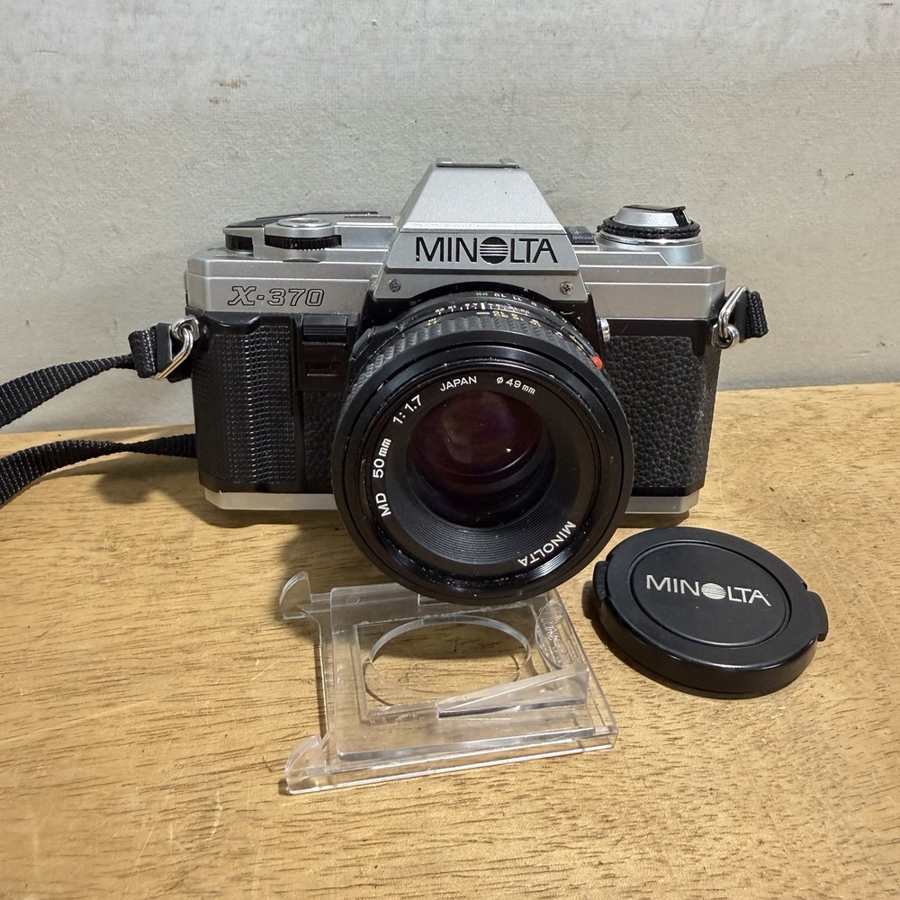 Minolta X-370 35mm SLR Camera w/ MD 50mm f1.7 Lens - TESTED Working